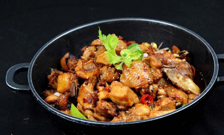 在成都加盟鸡公煲店要多少钱?怎么才能加盟?(图1) 在成都加盟鸡公煲店要多少钱?怎么才能加盟?(图1)