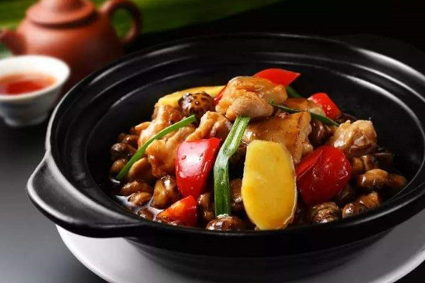 分享重庆鸡公煲加盟开店经历，一定要注意这些事(图1)