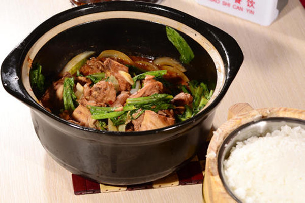 重庆鸡公煲加盟品牌有多少个?哪个品牌才正宗?(图1) 重庆鸡公煲加盟品牌有多少个?哪个品牌才正宗?(图1)