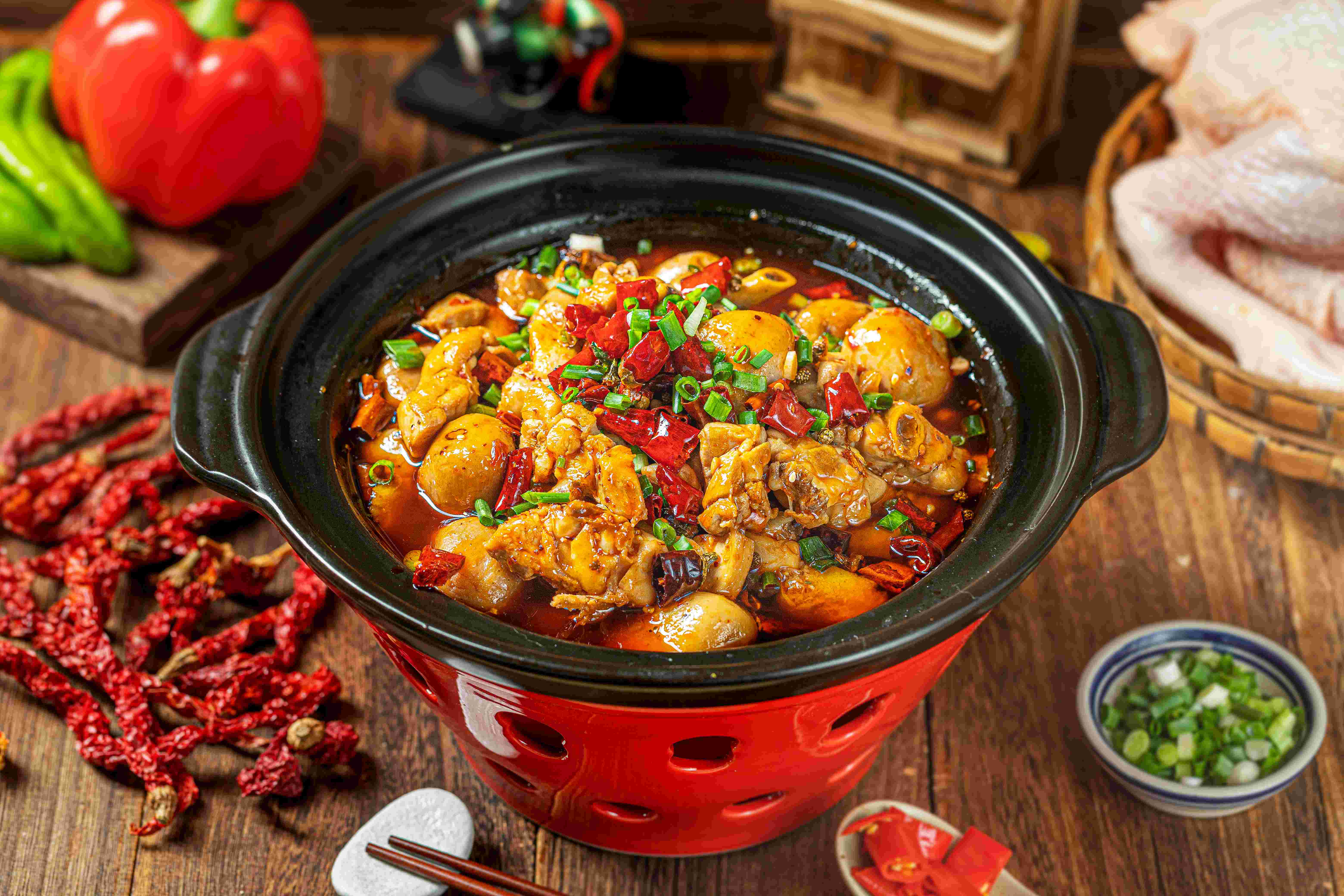 一家鸡公煲加盟店，店长到底有多重要？